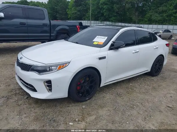 5XXGV4L21GG029858 2016 KIA OPTIMA - Image 2