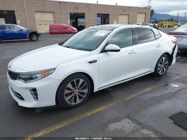 5XXGV4L21GG047423 2016 KIA OPTIMA - Image 2