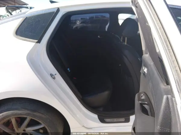 5XXGV4L21GG052105 2016 KIA OPTIMA - Image 8