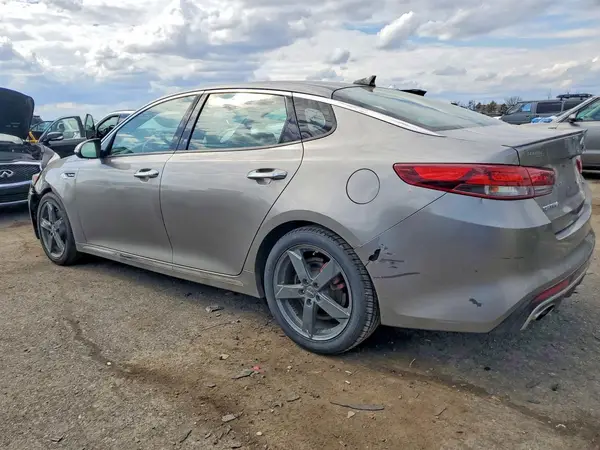 5XXGV4L21GG085637 2016 KIA OPTIMA - Image 2