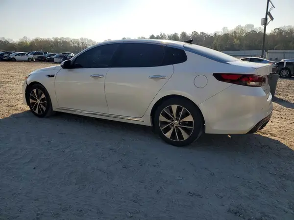 5XXGV4L21GG087257 2016 KIA OPTIMA - Image 2