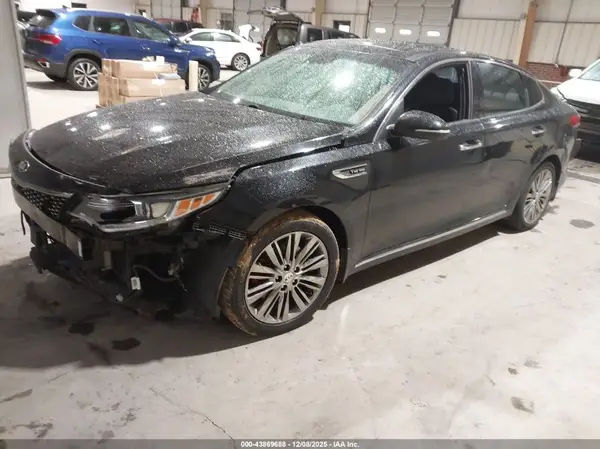 5XXGV4L21GG110410 2016 KIA OPTIMA - Image 2