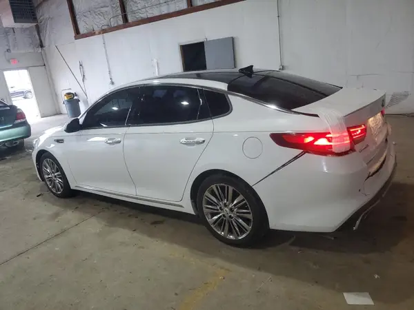 5XXGV4L21HG126303 2017 KIA OPTIMA - Image 2