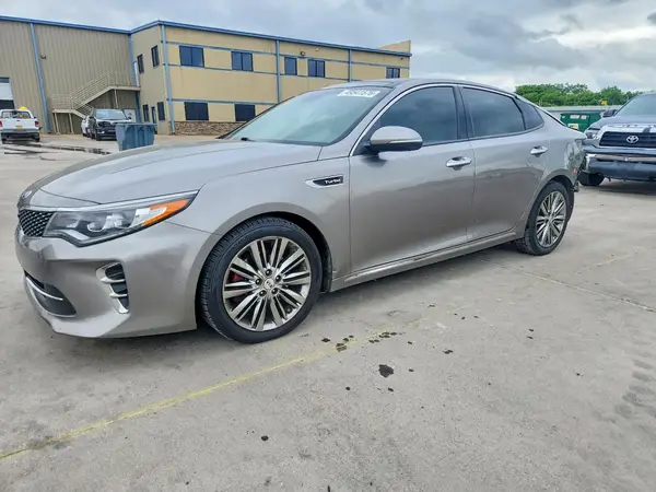 5XXGV4L21HG126687 2017 KIA OPTIMA - Image 1