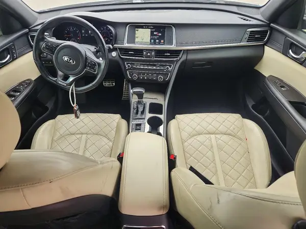5XXGV4L21HG126687 2017 KIA OPTIMA - Image 8