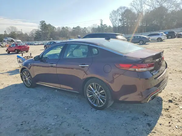 5XXGV4L21HG137284 2017 KIA OPTIMA - Image 2