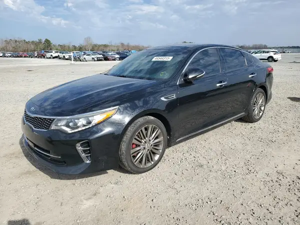 5XXGV4L21HG147393 2017 KIA OPTIMA - Image 1