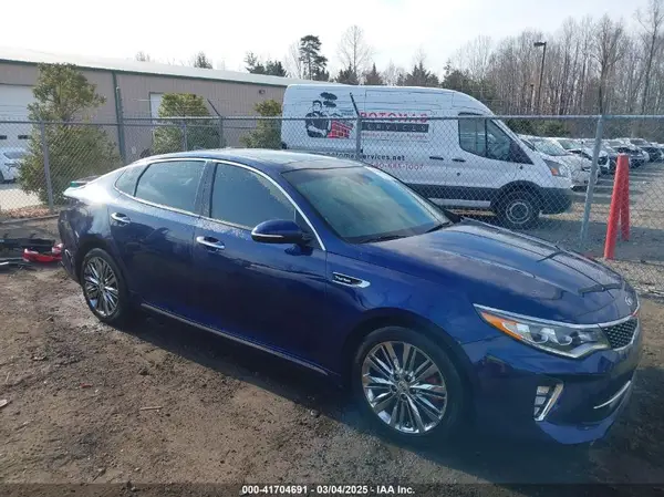 5XXGV4L21JG200888 2018 KIA OPTIMA - Image 1