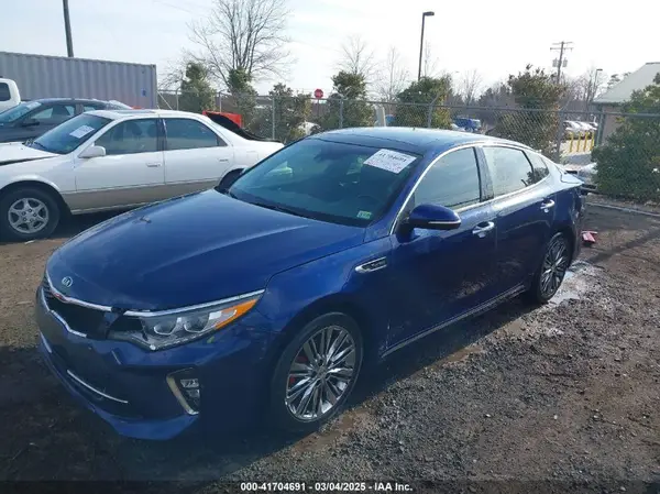 5XXGV4L21JG200888 2018 KIA OPTIMA - Image 2