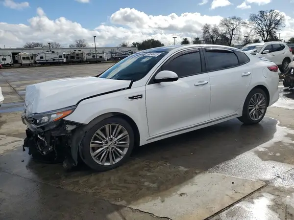 5XXGV4L21JG201815 2018 KIA OPTIMA - Image 1