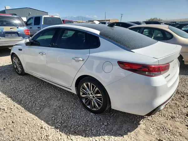 5XXGV4L21JG205167 2018 KIA OPTIMA - Image 2