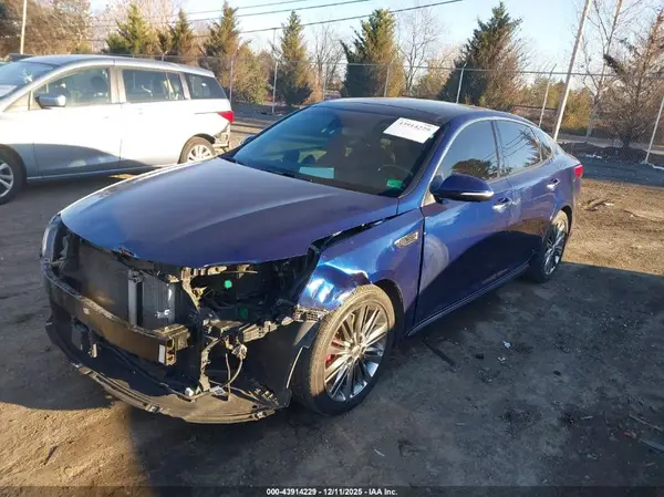 5XXGV4L21JG208280 2018 KIA OPTIMA - Image 2