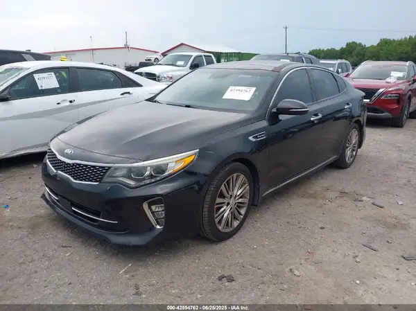 5XXGV4L21JG219652 2018 KIA OPTIMA - Image 2