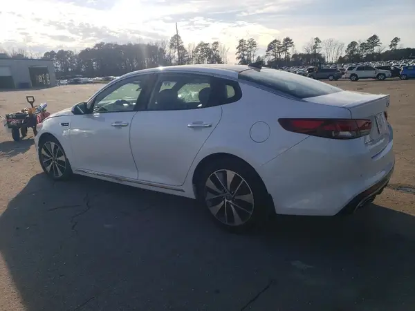 5XXGV4L22GG043865 2016 KIA OPTIMA - Image 2