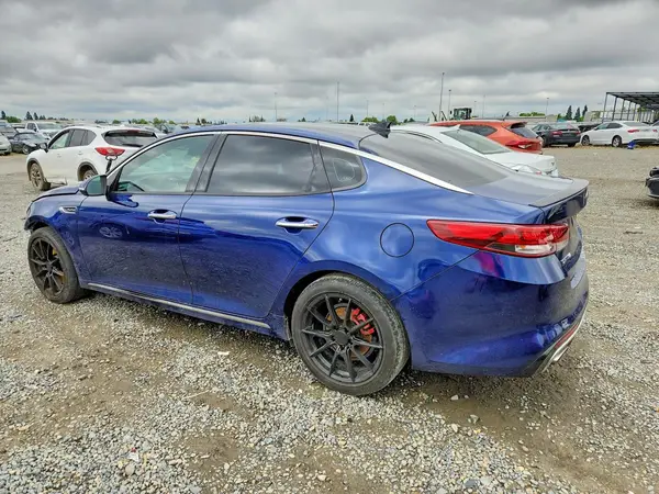 5XXGV4L22HG138122 2017 KIA OPTIMA - Image 2