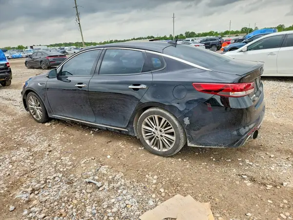 5XXGV4L22JG188511 2018 KIA OPTIMA - Image 2