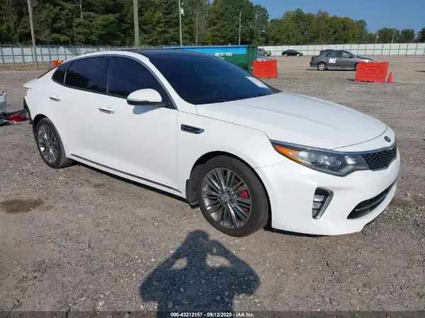 5XXGV4L22JG205176 2018 KIA OPTIMA - Image 1