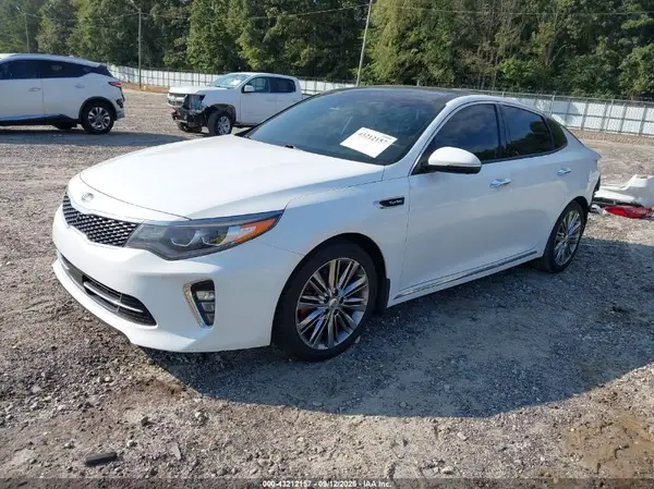 5XXGV4L22JG205176 2018 KIA OPTIMA - Image 2