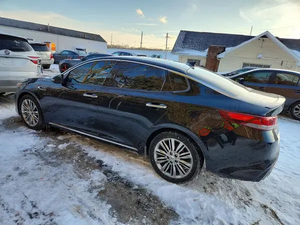 5XXGV4L22JG226433 2018 KIA OPTIMA - Image 2