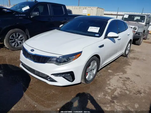 5XXGV4L22KG336433 2019 KIA OPTIMA - Image 2