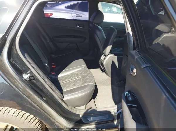 5XXGV4L23HG136542 2017 KIA OPTIMA - Image 8