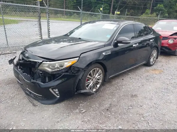 5XXGV4L23JG196214 2018 KIA OPTIMA - Image 2