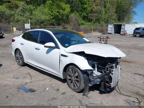 5XXGV4L24GG029840 2016 KIA OPTIMA - Image 1