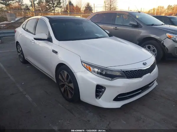 5XXGV4L24GG037825 2016 KIA OPTIMA - Image 1