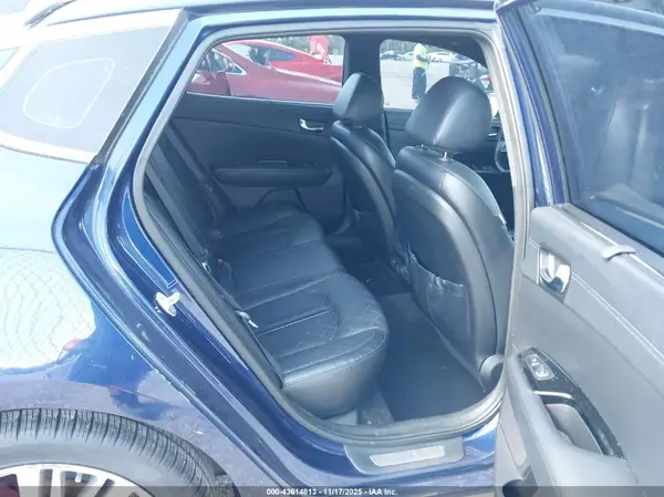 5XXGV4L24GG085583 2016 KIA OPTIMA - Image 8