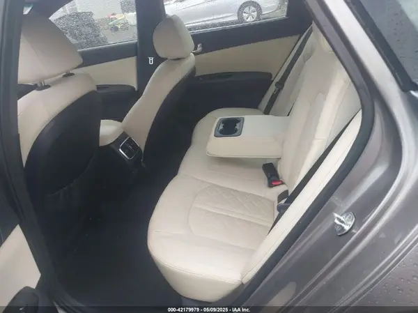 5XXGV4L24GG085759 2016 KIA OPTIMA - Image 8