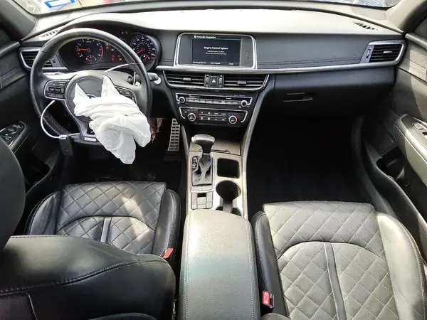 5XXGV4L24GG111843 2016 KIA OPTIMA - Image 8