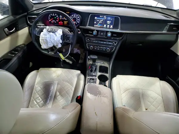 5XXGV4L24HG125677 2017 KIA OPTIMA - Image 8