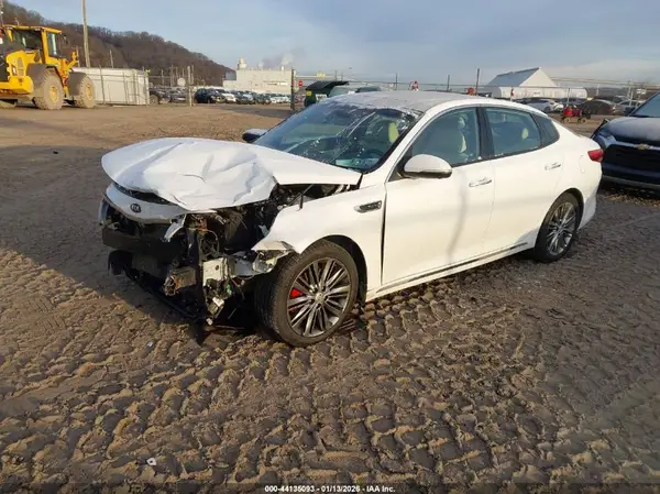 5XXGV4L24JG190292 2018 KIA OPTIMA - Image 2