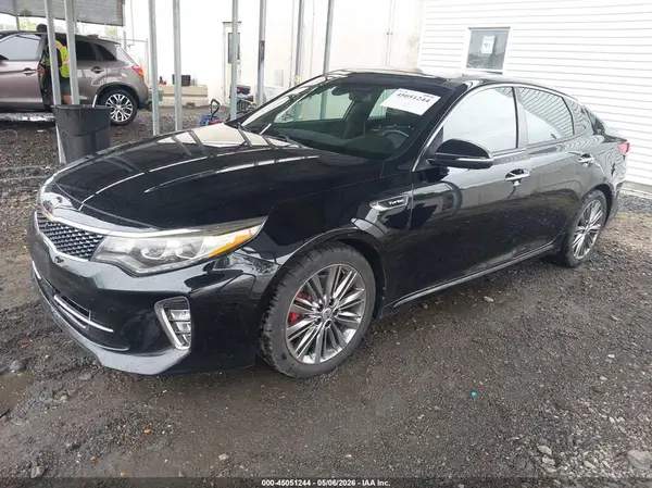 5XXGV4L24JG237854 2018 KIA OPTIMA - Image 2