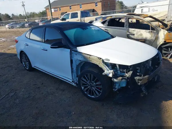 5XXGV4L24KG299658 2019 KIA OPTIMA - Image 1