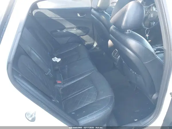 5XXGV4L24KG299658 2019 KIA OPTIMA - Image 8