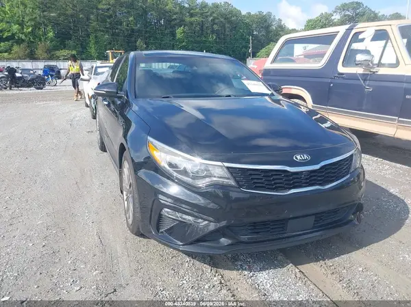 5XXGV4L24KG303062 2019 KIA OPTIMA - Image 1