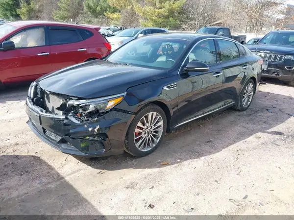 5XXGV4L24KG351533 2019 KIA OPTIMA - Image 2