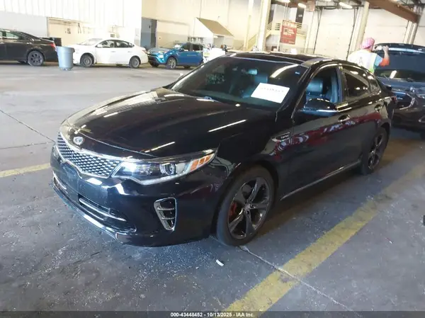 5XXGV4L25GG014845 2016 KIA OPTIMA - Image 2