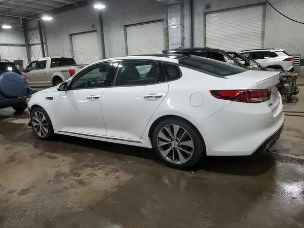 5XXGV4L25GG040233 2016 KIA OPTIMA - Image 2