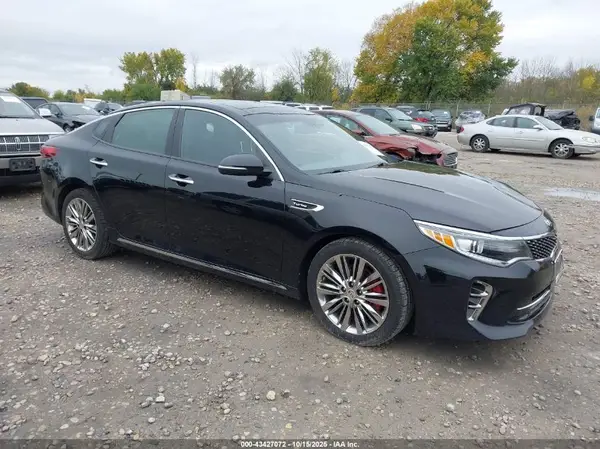 5XXGV4L25GG077668 2016 KIA OPTIMA - Image 1