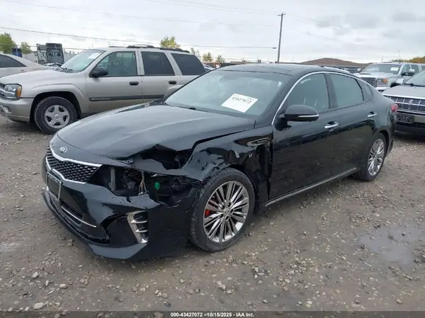 5XXGV4L25GG077668 2016 KIA OPTIMA - Image 2