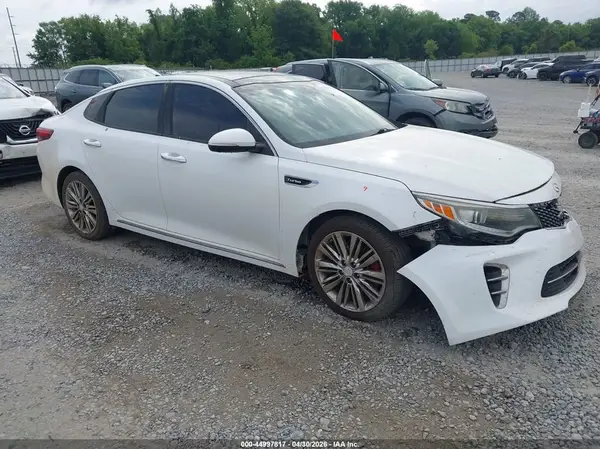 5XXGV4L25GG087391 2016 KIA OPTIMA - Image 1