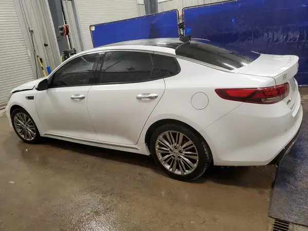 5XXGV4L25GG091571 2016 KIA OPTIMA - Image 2