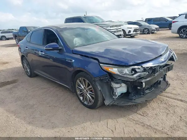 5XXGV4L25HG136770 2017 KIA OPTIMA - Image 1