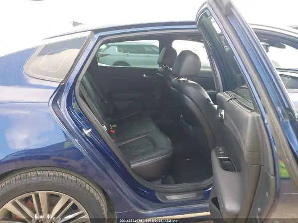 5XXGV4L25HG136770 2017 KIA OPTIMA - Image 8