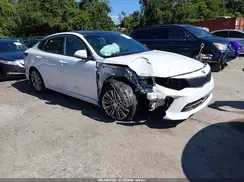 5XXGV4L25JG180063 2018 KIA OPTIMA