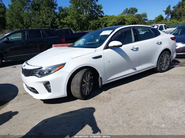 5XXGV4L25JG180063 2018 KIA OPTIMA - Image 2
