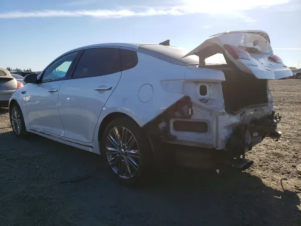 5XXGV4L25JG216060 2018 KIA OPTIMA - Image 2