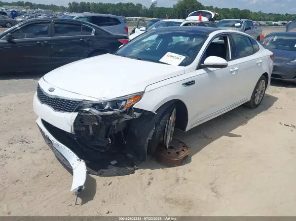 5XXGV4L25JG222795 2018 KIA OPTIMA - Image 2